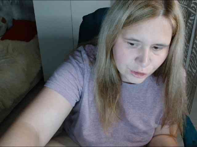 AdelinaLawson webcam