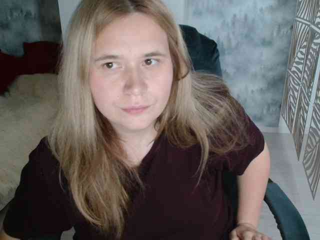 AdelinaLawson webcam