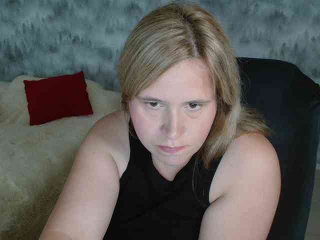 AdelinaLawson webcam