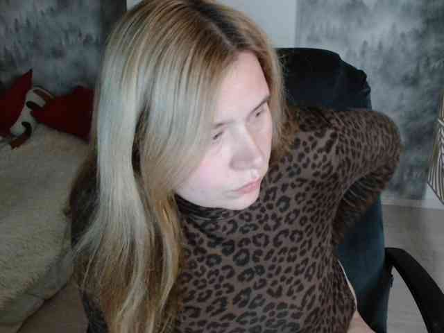 Model: AdelinaLawson
