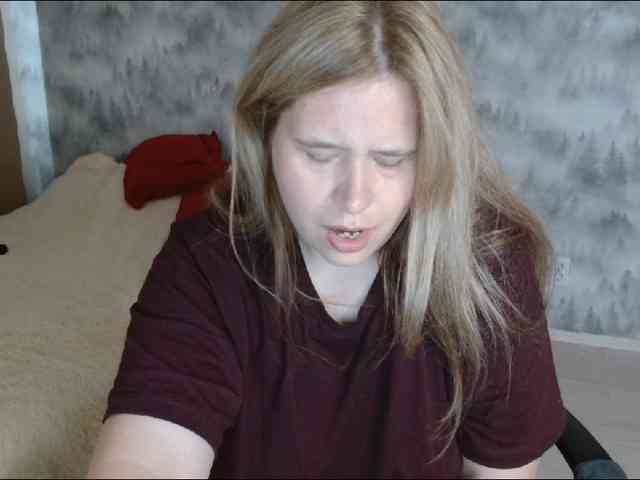AdelinaLawson webcam