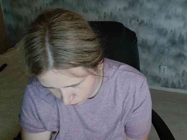 AdelinaLawson webcam