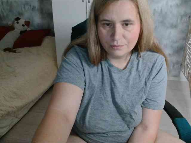 AdelinaLawson webcam