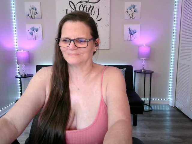 Milf-Samie live cam on BongaCams