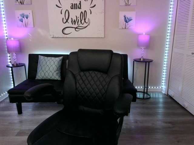 Milf-Samie live cam on BongaCams