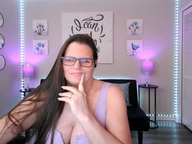 Milf-Samie live cam on BongaCams