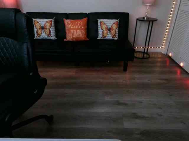 ClassySamantha webcam