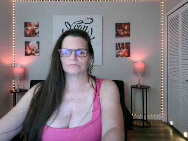 Milf-Samie Live Webcam on BongaCams