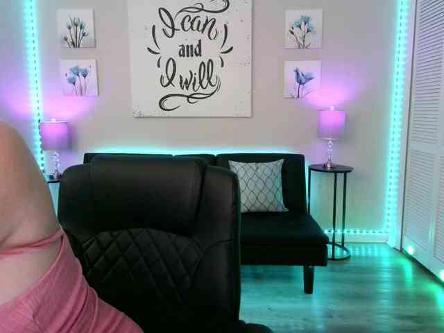 SamieSutton webcam