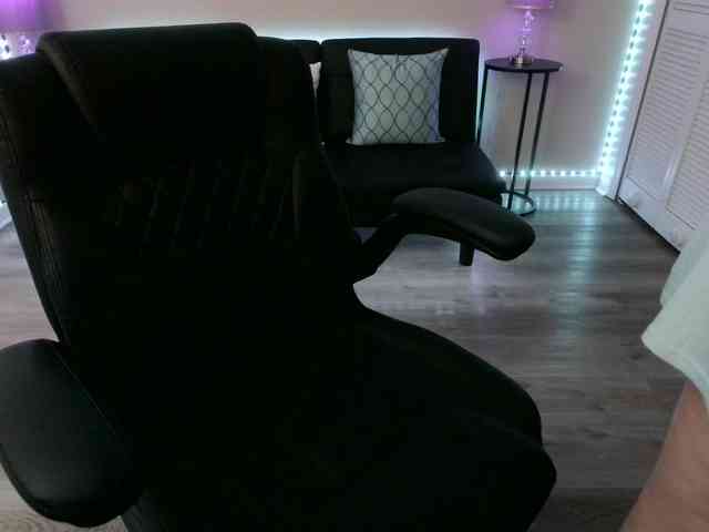 ClassySamantha webcam