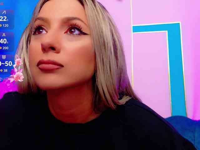 AriannaSins webcam