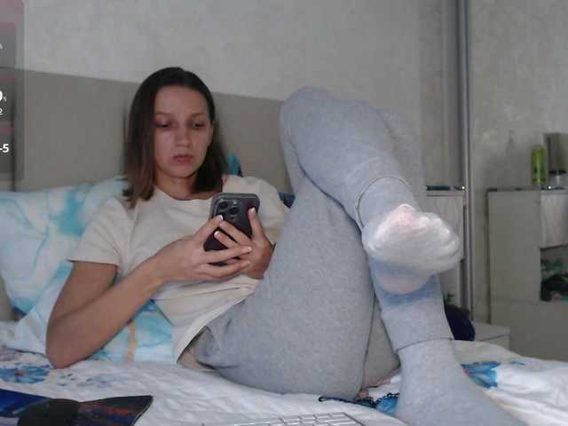 Alisa-W live cam on BongaCams
