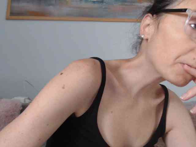 cleophee Live Webcam on BongaCams