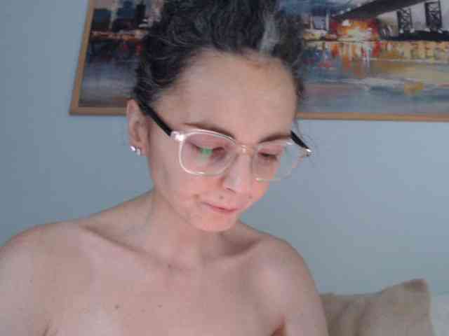 nude voyeur Cleophee