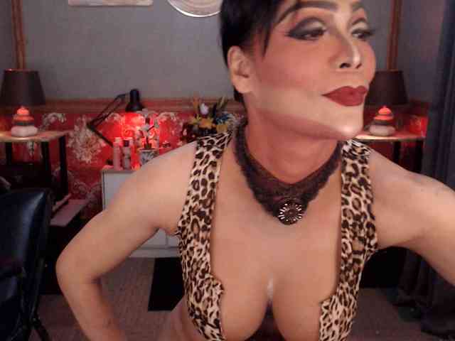 Diamondfox Sex Cam Show