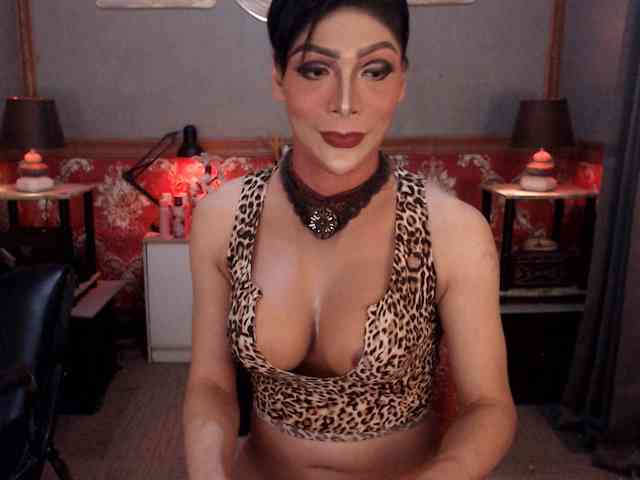 Diamondfox Sex Cam Show