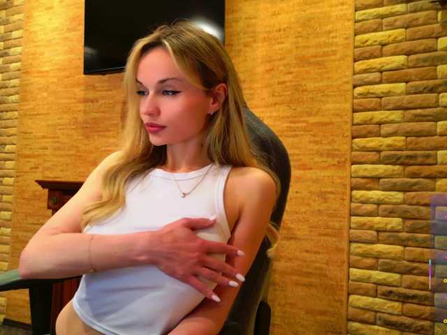 hollyqueen live sex show