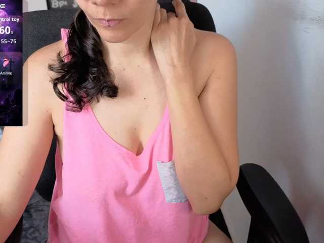 Giselle-moon live cam on BongaCams