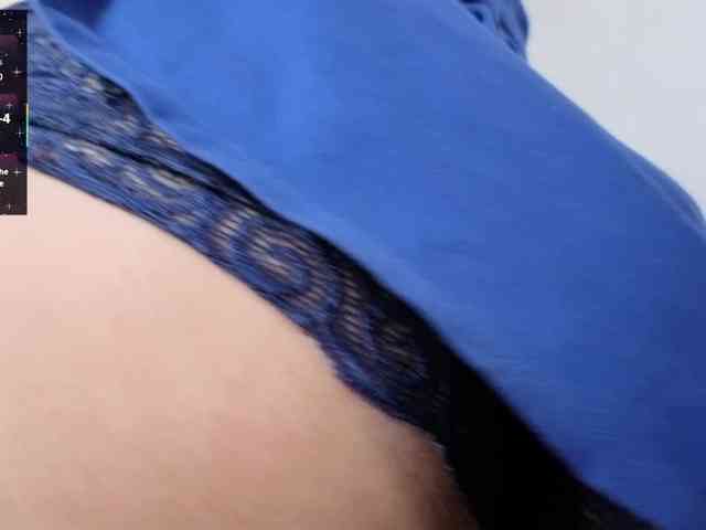 Giselle-moon webcam