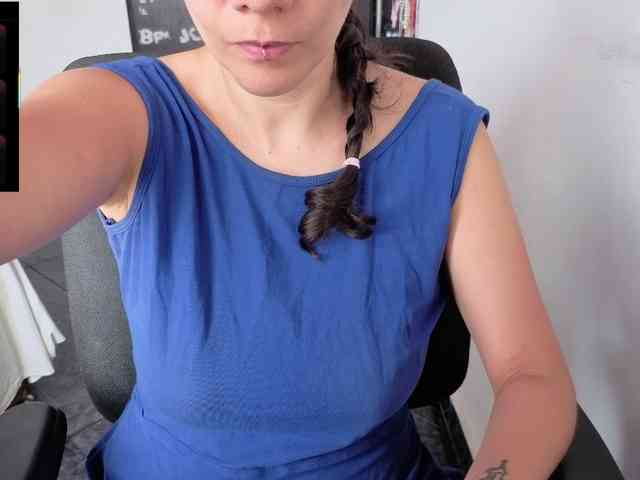Giselle-moon Live Webcam on BongaCams