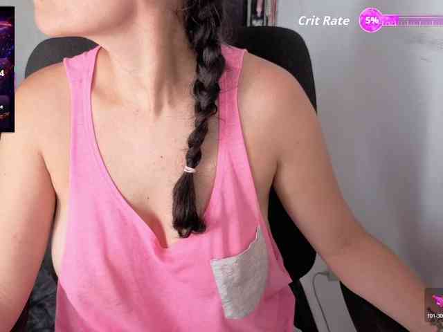 Giselle-moon webcam