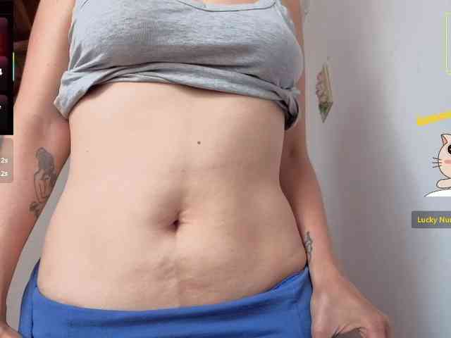 Giselle-moon webcam