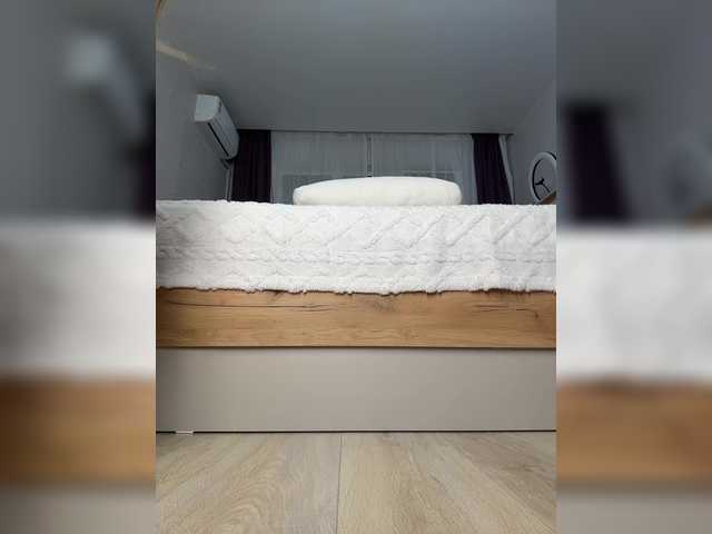  Julia93cherry chat room