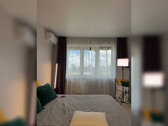 Julia93cherry live cam on BongaCams
