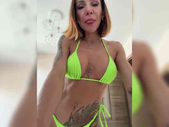 JuliaDragon webcam