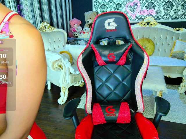 BNefertiti live cam on BongaCams