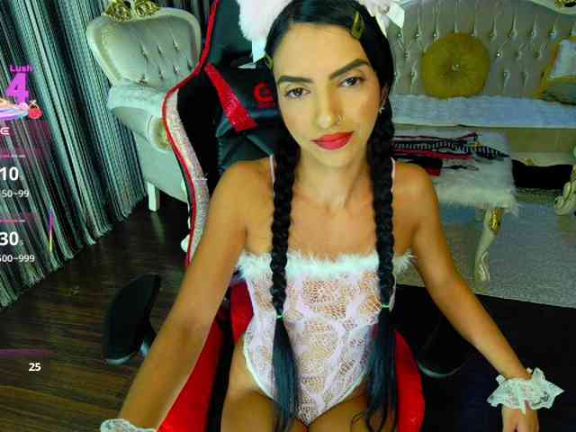 Modella: BNefertiti