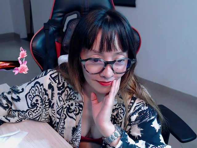 pink2019 live cam on BongaCams