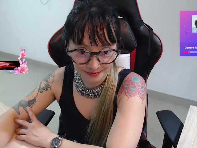 pink2019 live cam on BongaCams