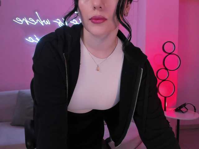 JennaOlson's BongaCams show and profile