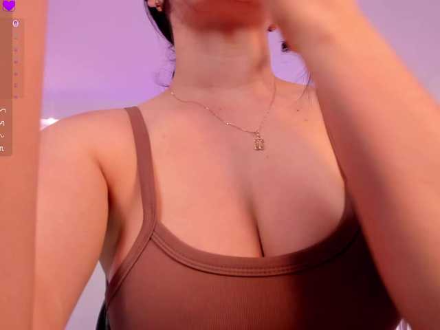 JennaOlson live cam on BongaCams