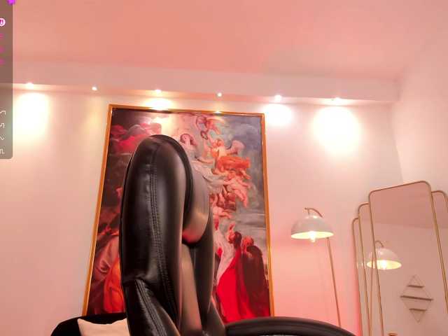 JennaOlson live cam on BongaCams