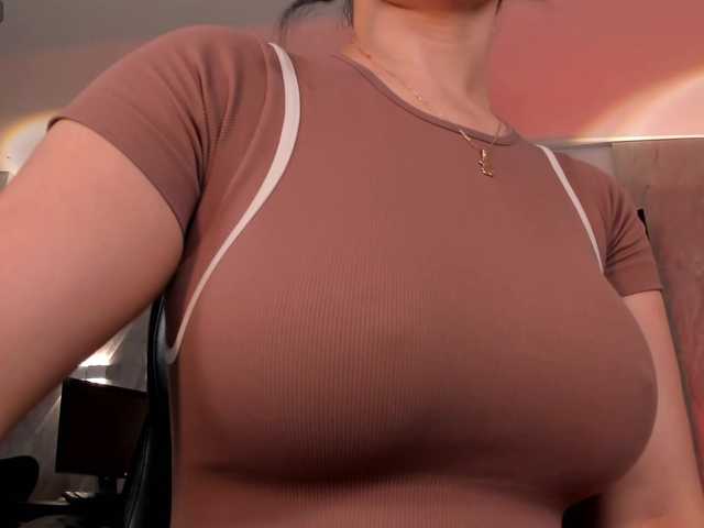 JennaOlson live cam on BongaCams