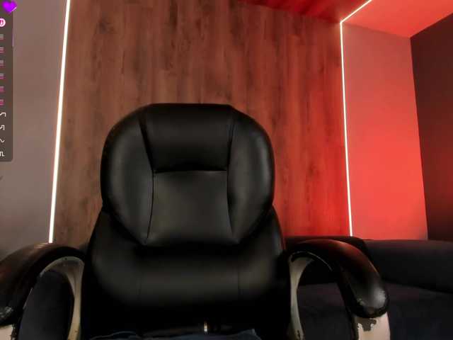 JennaOlson live cam on BongaCams