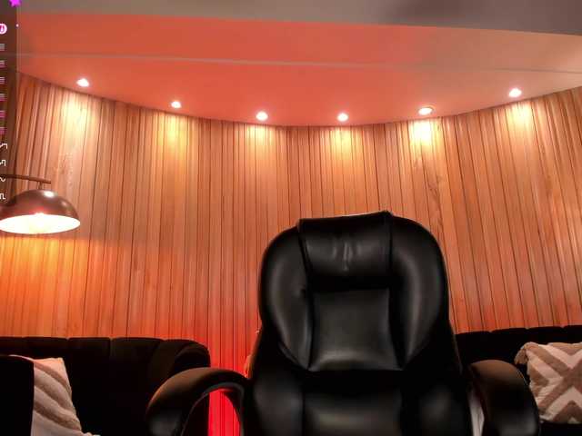JennaOlson live cam on BongaCams