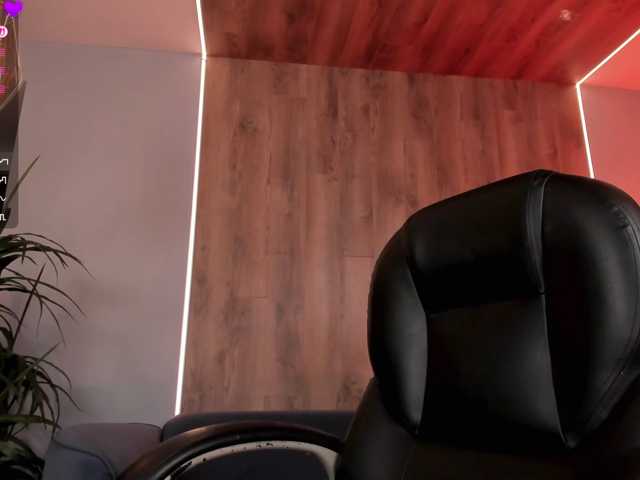 JennaOlson live cam on BongaCams