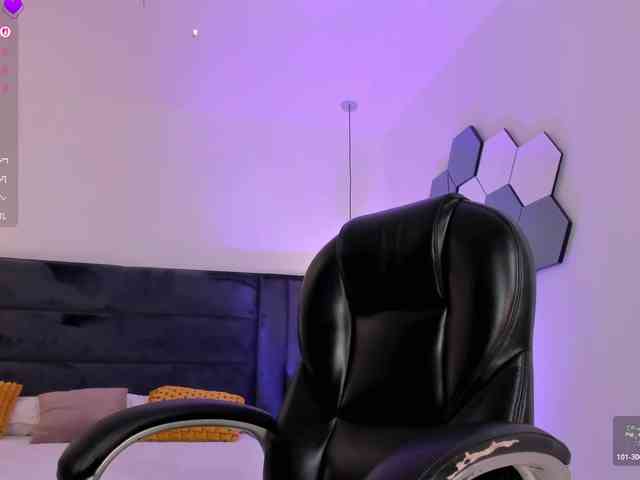 JennaOlson Live Webcam on BongaCams
