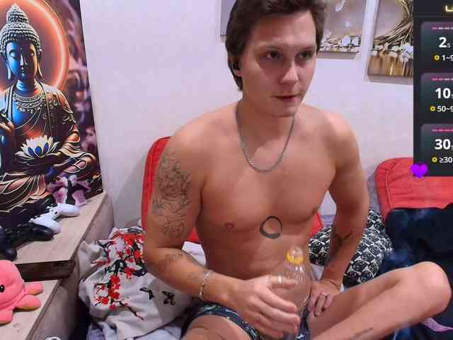 Alex_Wandhot