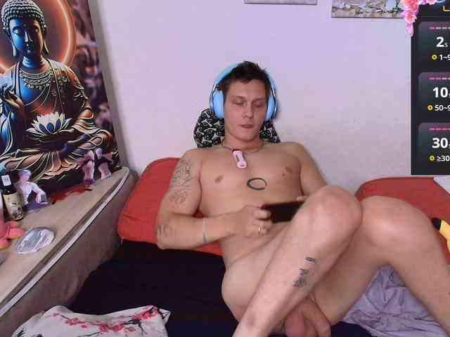 Alex_Wandhot