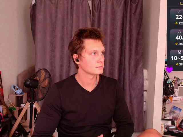 Alex_Wandhot