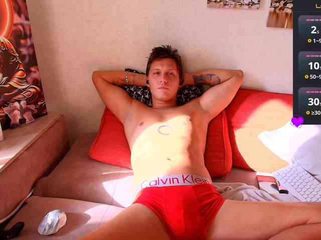 Alex_Wandhot