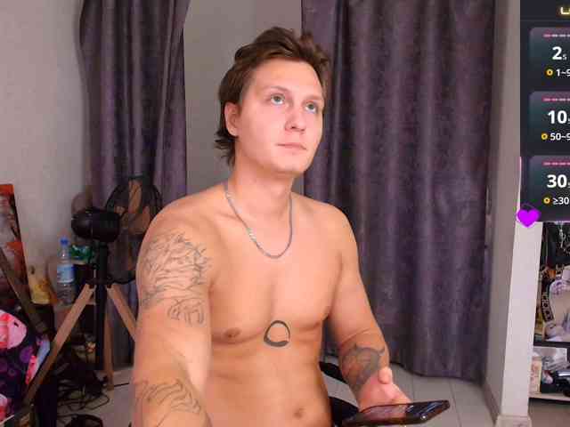 Alex_Wandhot