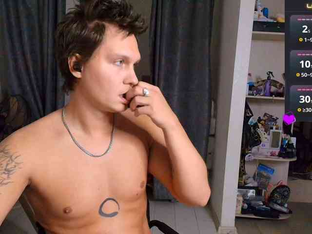 Alex_Wandhot