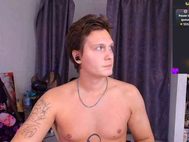 Alex_Wandhot