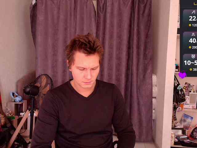 Alex_Wandhot