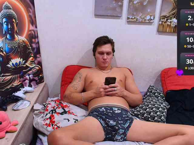 Alex_Wandhot